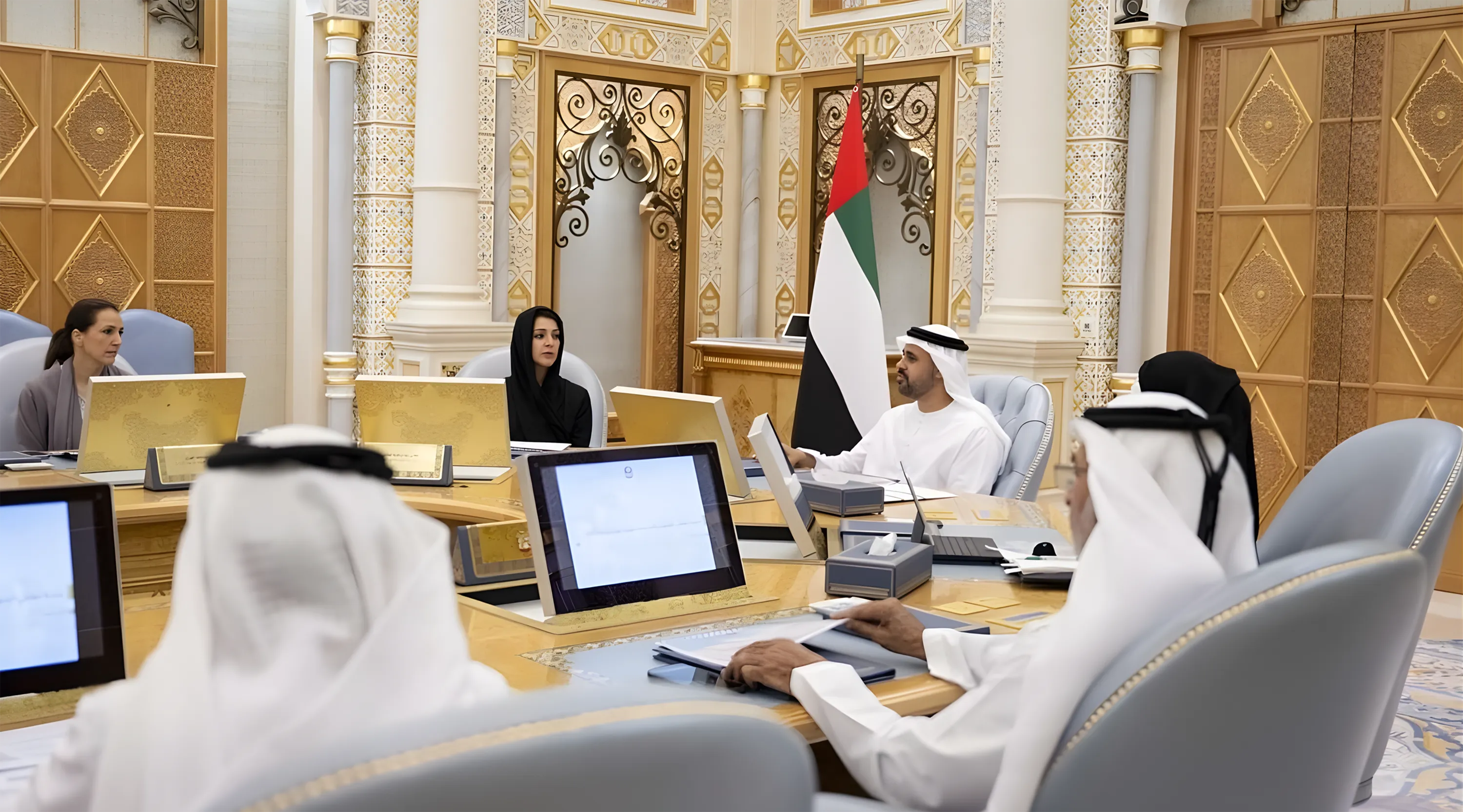 H.H. Sheikh Theyab bin Mohamed bin Zayed Al Nahyan and IHPC Board Members in a meeting 